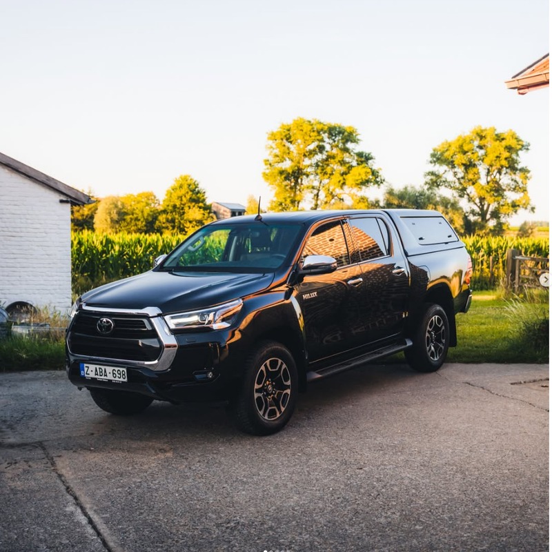Toyota Hilux met hardtop