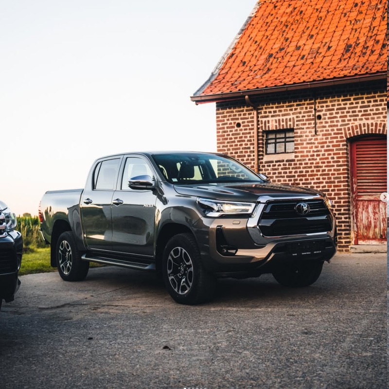 Toyota Hilux 2.8 D-4D Lounge